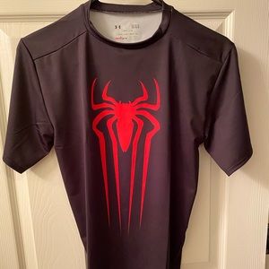 ⛔️SOLD⛔️Under Armour fitted shirt